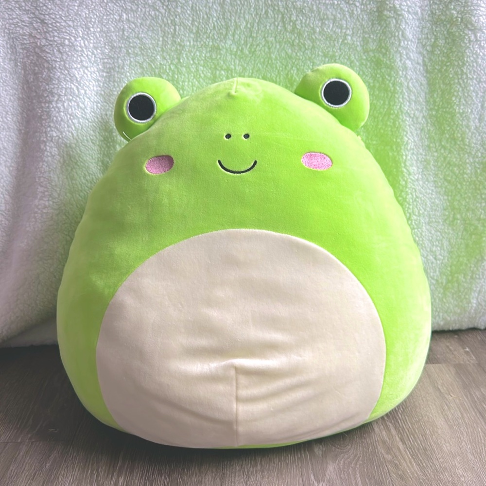 Squishmallow - Wendy the Frog - 16 Inch